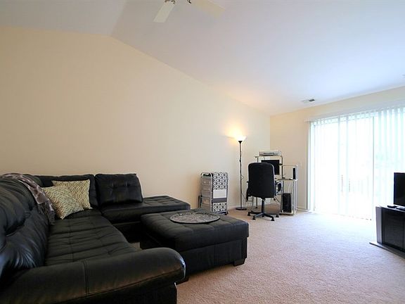 4th image of 1289 Streamwood Ln