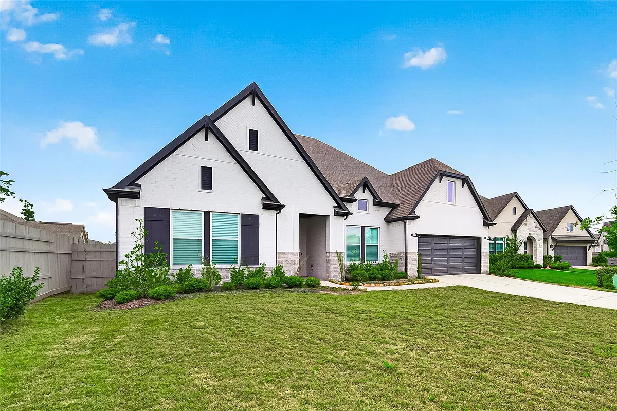 Building Photo - 15503 Salmon Springs Dr