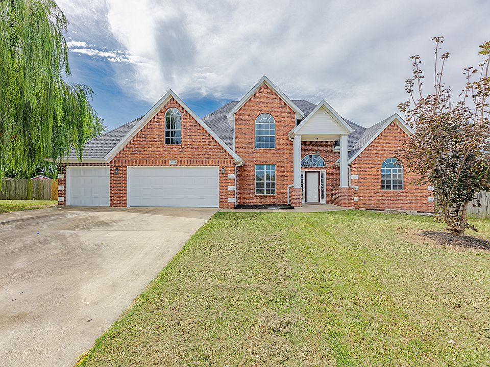 1st image of 4004 Hawthorne Pl