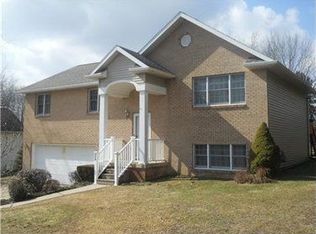 178 N Benbrook Rd, Butler, PA 16001