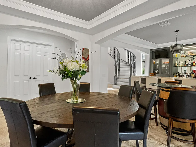 9521 Eden Mnr — Photo 118