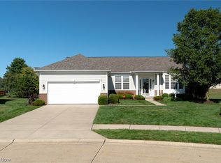 9119 Chatham Cir, North Ridgeville, OH 44039