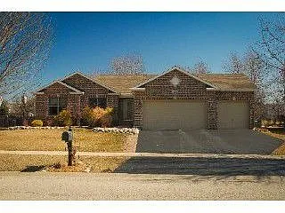 518 Danbury Dr photo 1