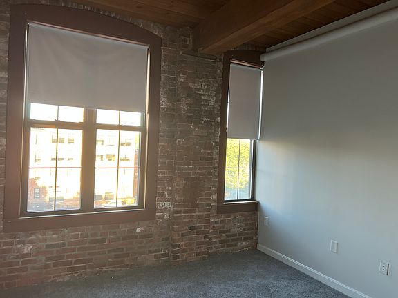 3rd image of 67 Washington St #404P