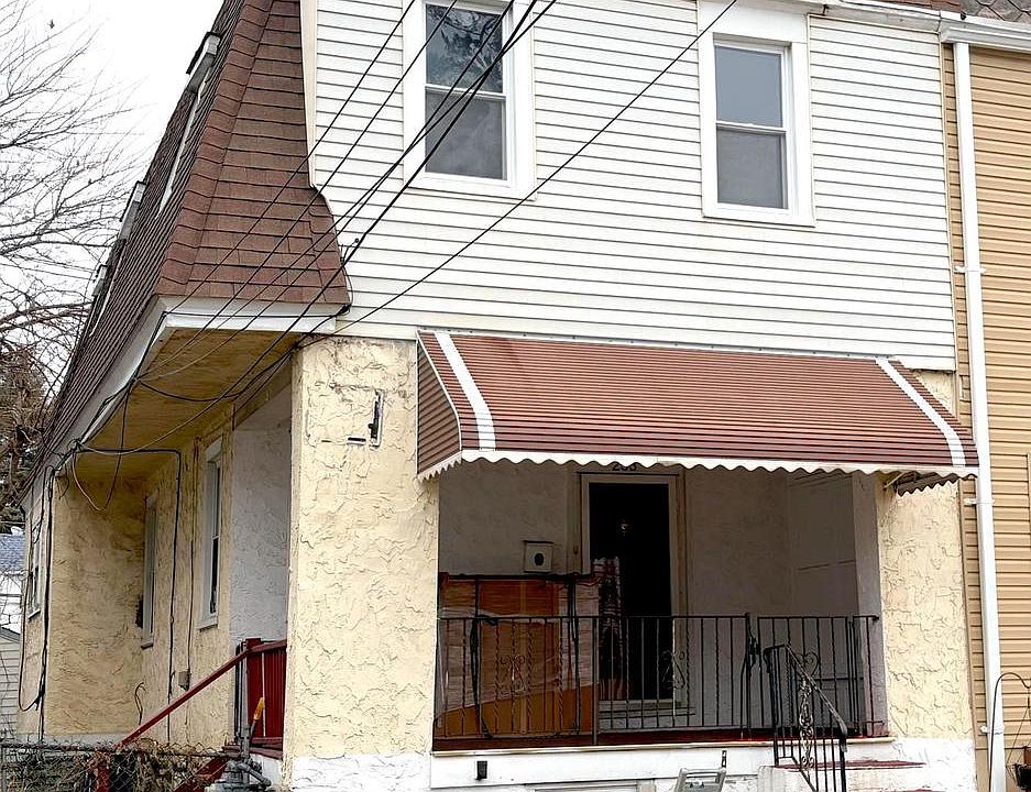 1st image of 233 Barrington Rd