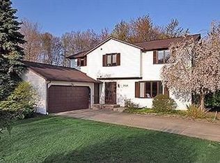 3918 W Meadow Ln, Beachwood, OH 44122