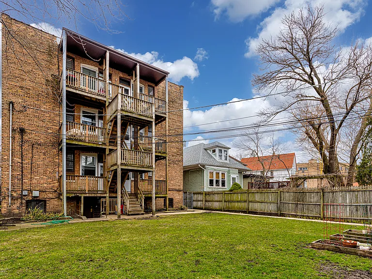 1942 W Farwell Ave #1W — Photo 18