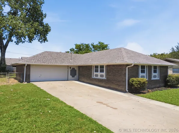 1210 W School St, Claremore, OK 74017