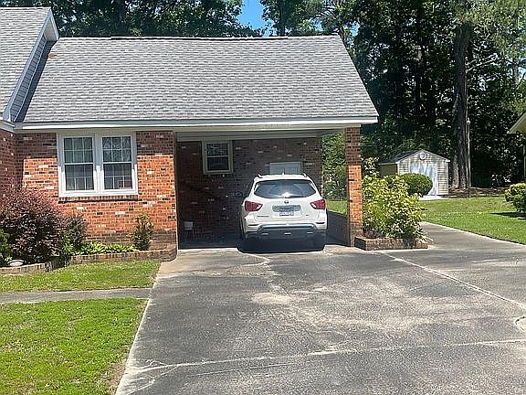 5th image of 2412 Bel Air Ave SE