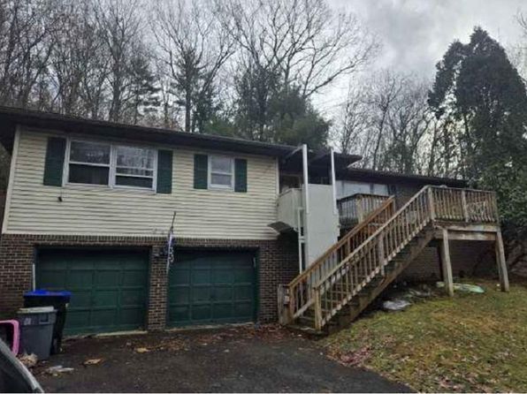 1032 Imperial Woods Dr