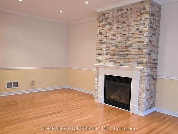 4th image of 51 Waite Cres