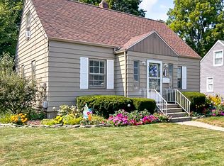 1038 S Bowen St, Jackson, MI 49203