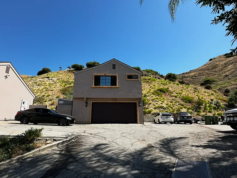 8532 Vine Valley Dr #SUN — Photo 1