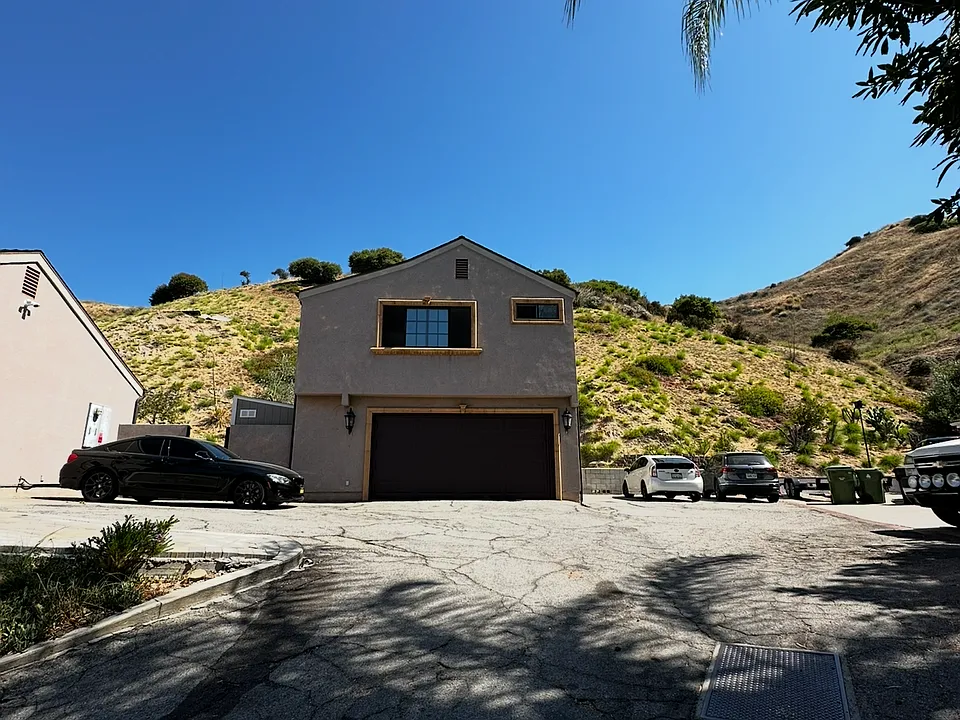 8532 Vine Valley Dr #SUN