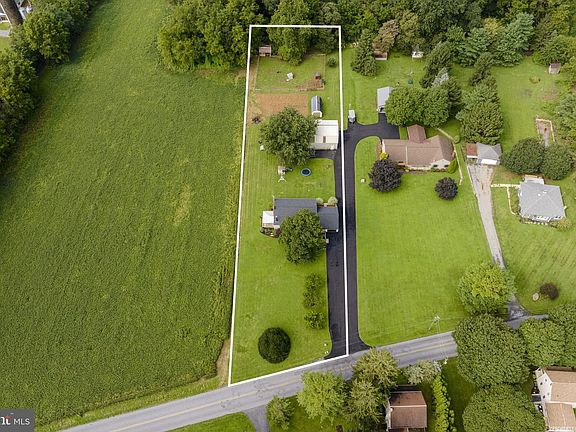 3rd image of 162 Bridgeville Rd