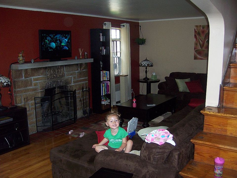 2nd image of 237 Johnston Ave