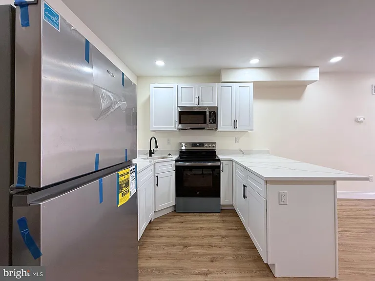 2762 Martha St — Photo 26