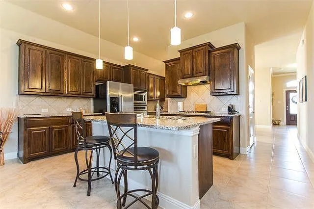 567 Bassett Hall Rd — Photo 3