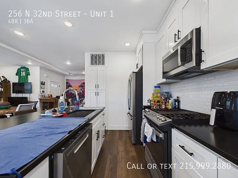 256 N 32nd St #1 — Photo 3