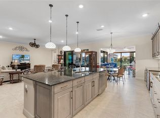 5050 Surfside Cir, Lakewood Ranch, FL 34211