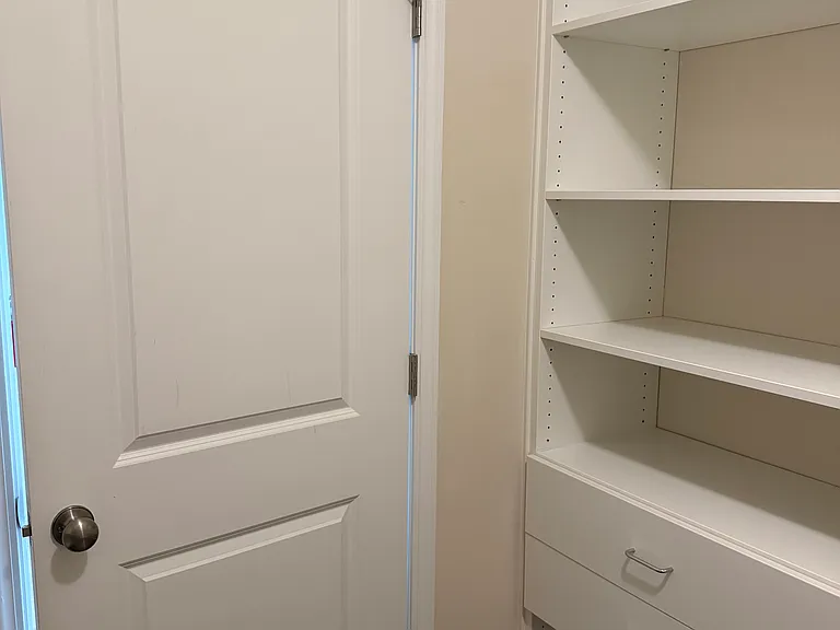 115 Winslow Cir #115 — Photo 9