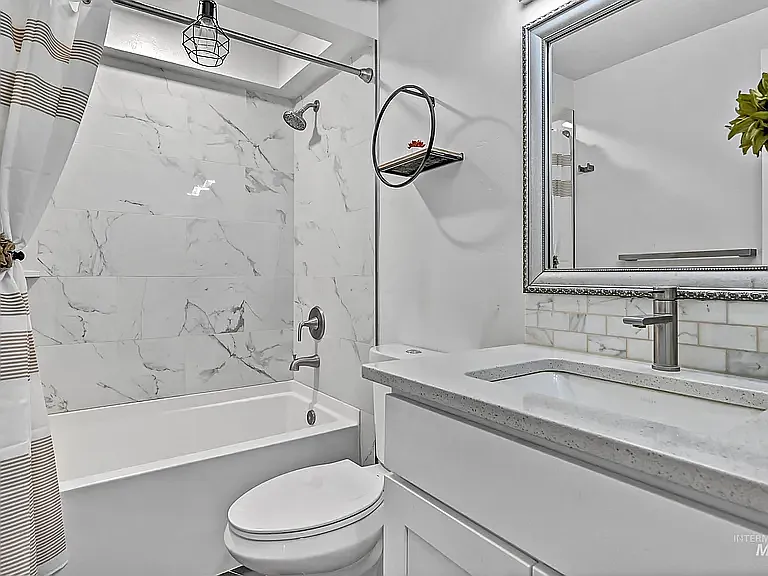 10818 W Marlinwood Dr — Photo 14