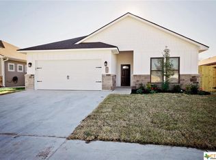 127 Nantucket Ave, Victoria, TX 77904