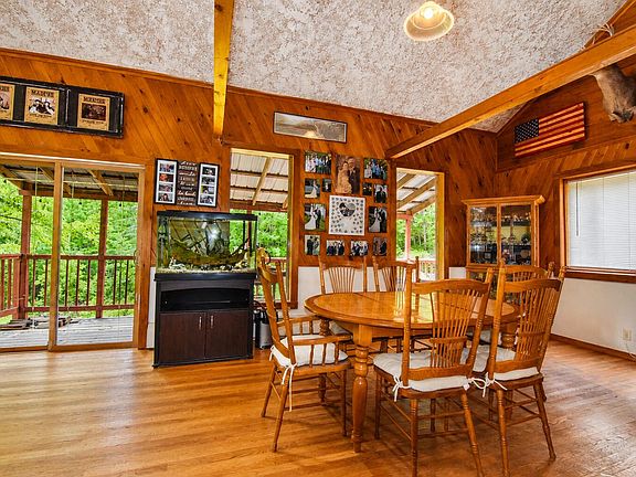 5th image of 64 Bragg Road