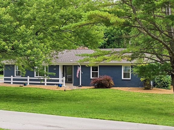 4th image of 10435 Chester Dr