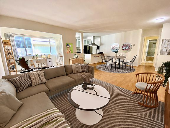 3rd image of 5651 Sumner Way Unit 303