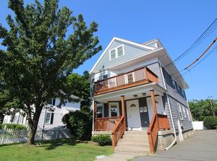 11 Perry Rd #1, Auburndale, MA 02466
