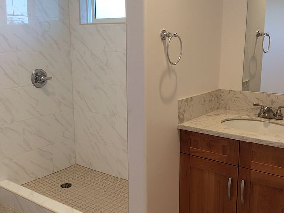 4th image of 98-240 Kaluamoi Pl