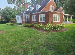 904 Tarleton Ave, Burlington, NC 27215
