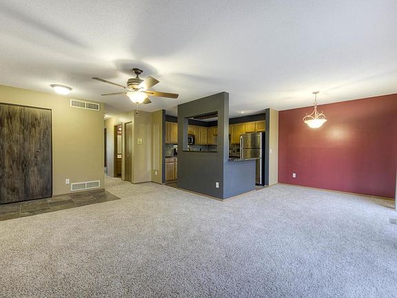 4th image of 11190 Westwind Dr