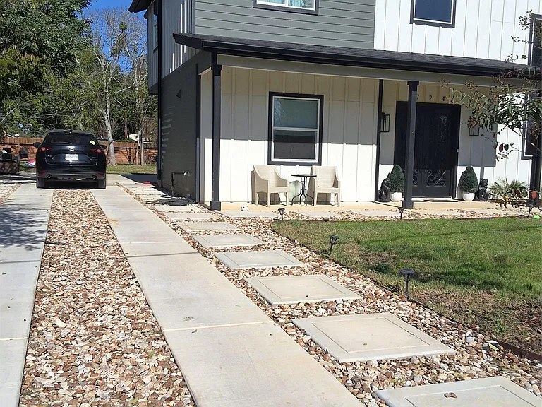 724 Ramsey Ave — Photo 5