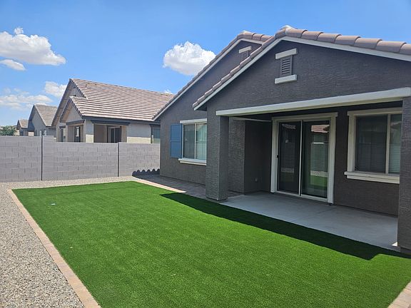 4th image of 10266 W Amelia Ave