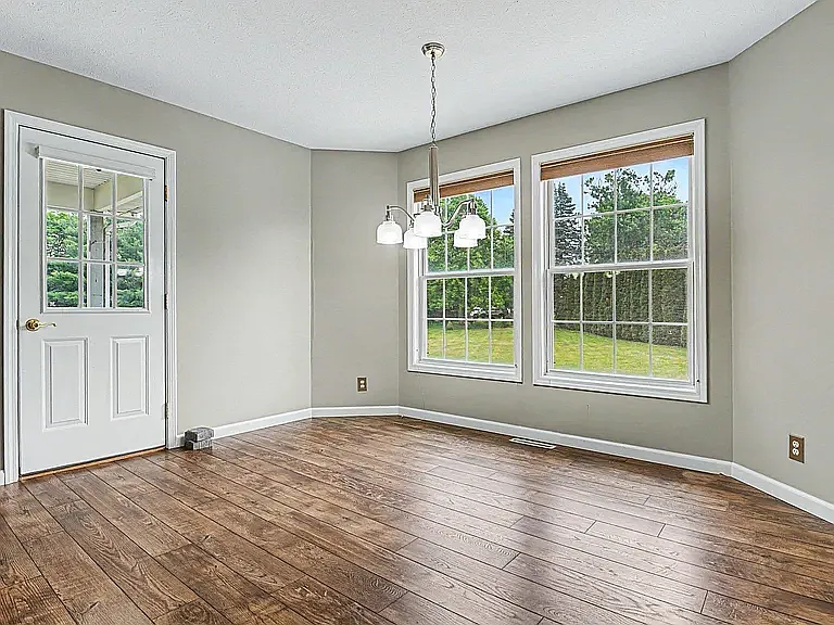 19282 Yoder Dr — Photo 22