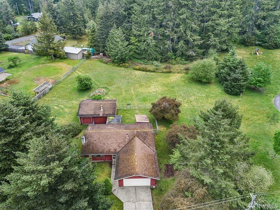 1st image of 11310 Skagit Dr SE