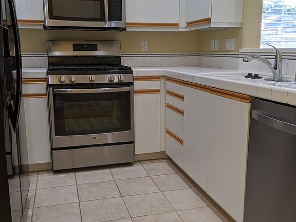 3rd image of 12520 Heatherton Ct