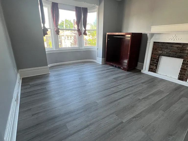 210 E End Ave #2B — Photo 16