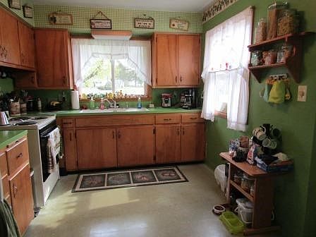 4th image of 3 Meadow Ln