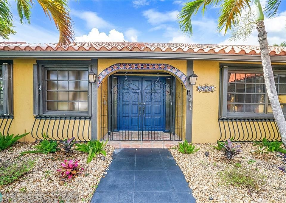 403 Glenbrook Dr, Atlantis, FL 33462 Zillow