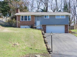 122 McGregor Dr, Canonsburg, PA 15317