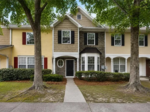6114 Camden Forrest Dr, Riverdale, GA 30296