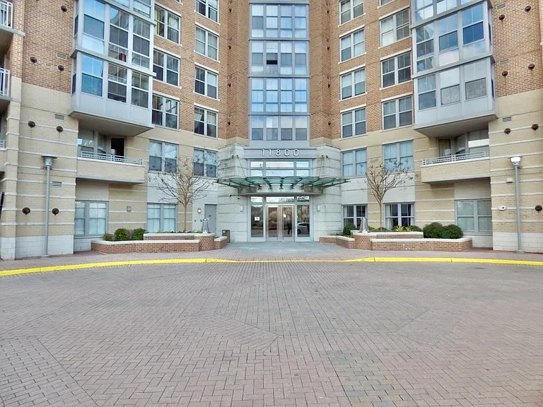 11800 Sunset Hills Rd #118 — Photo 1