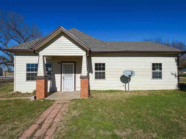 100 Hereford Ave, Indiahoma, OK 73552