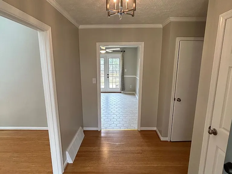 29 Arrowhead Dr SE — Photo 3