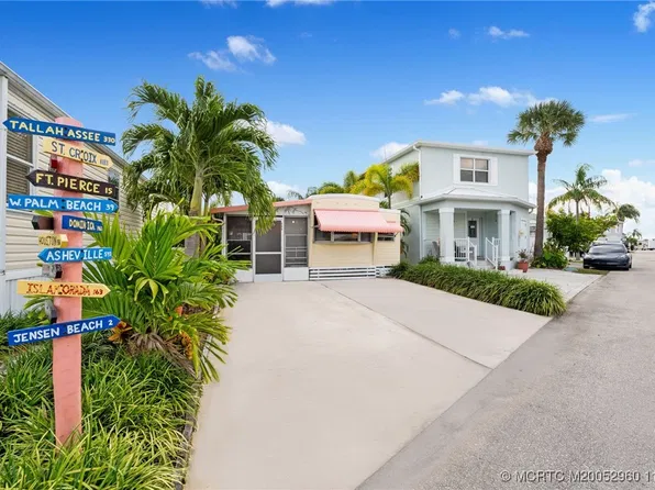 580 Nettles Blvd, Jensen Beach, FL 34957