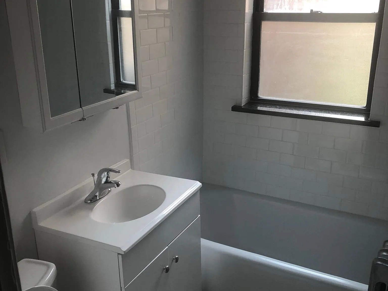 6108 S University Ave — Photo 2