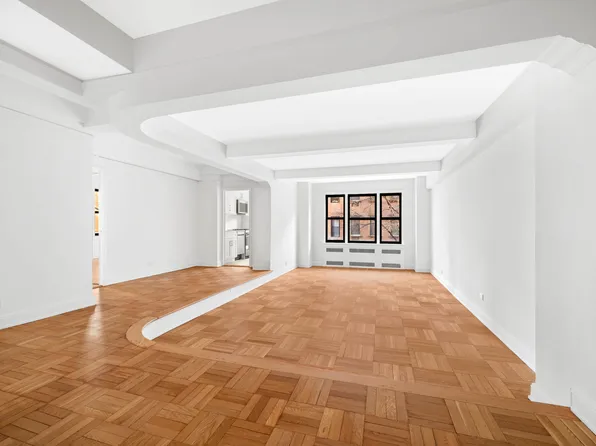 123 East 37th Street image 1 of 8